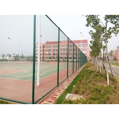 南昌市篮球场围网 足球场围栏网 球场隔离网加工