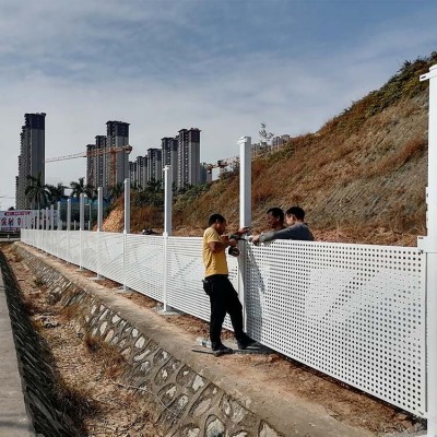 江门市创文广告标语围墙 施工现场白色冲孔板围挡