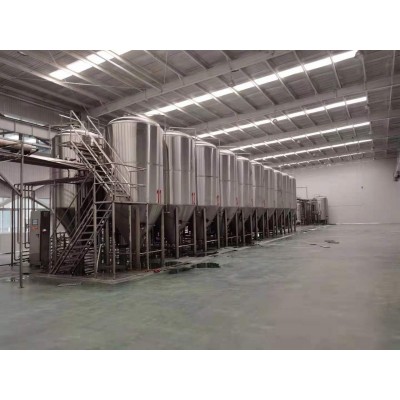 大连啤酒厂日产60吨的自动化精酿啤酒酿造设备定做工厂